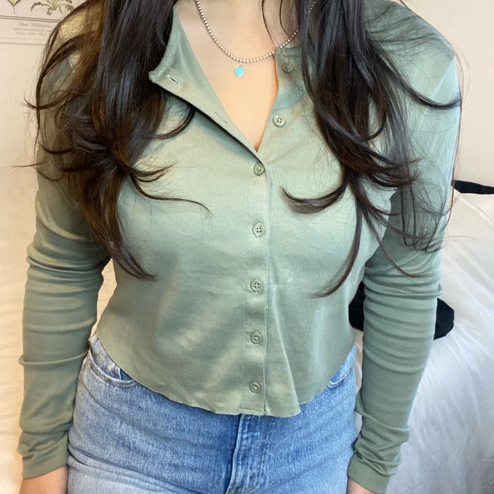 Long sleeve crop top